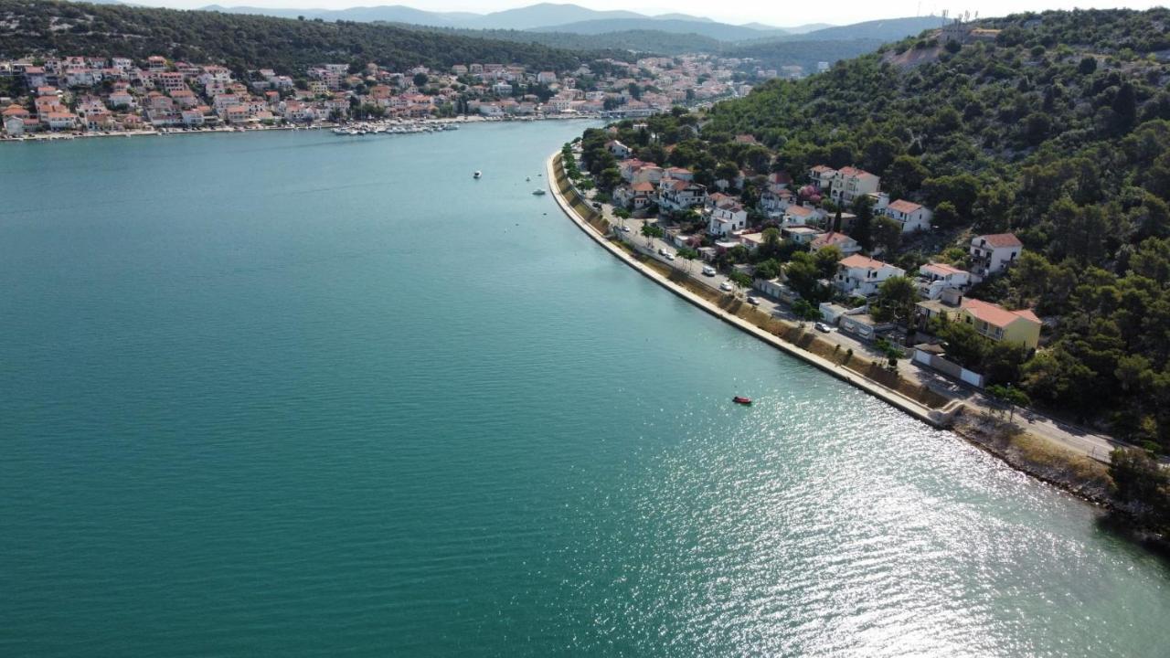 Solis Apartment Tisno Bagian luar foto