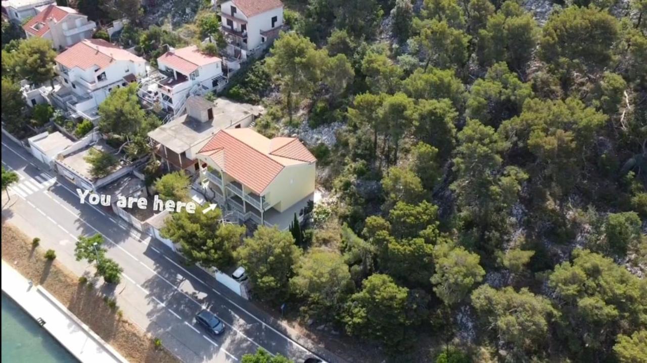 Solis Apartment Tisno Bagian luar foto